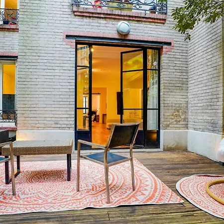Luxury Jungle Loft With Private Garden, Jacuzzi & Hammam *